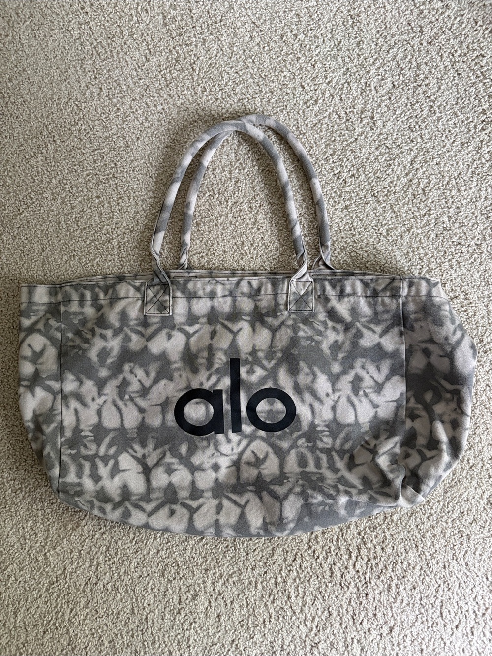 ALO Yoga Grey and White Tie-Dye Tote Bag with Black Logo